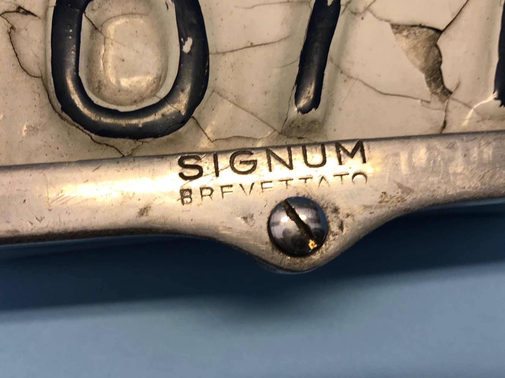 Vespa Signum Semaphore taillight plate holder